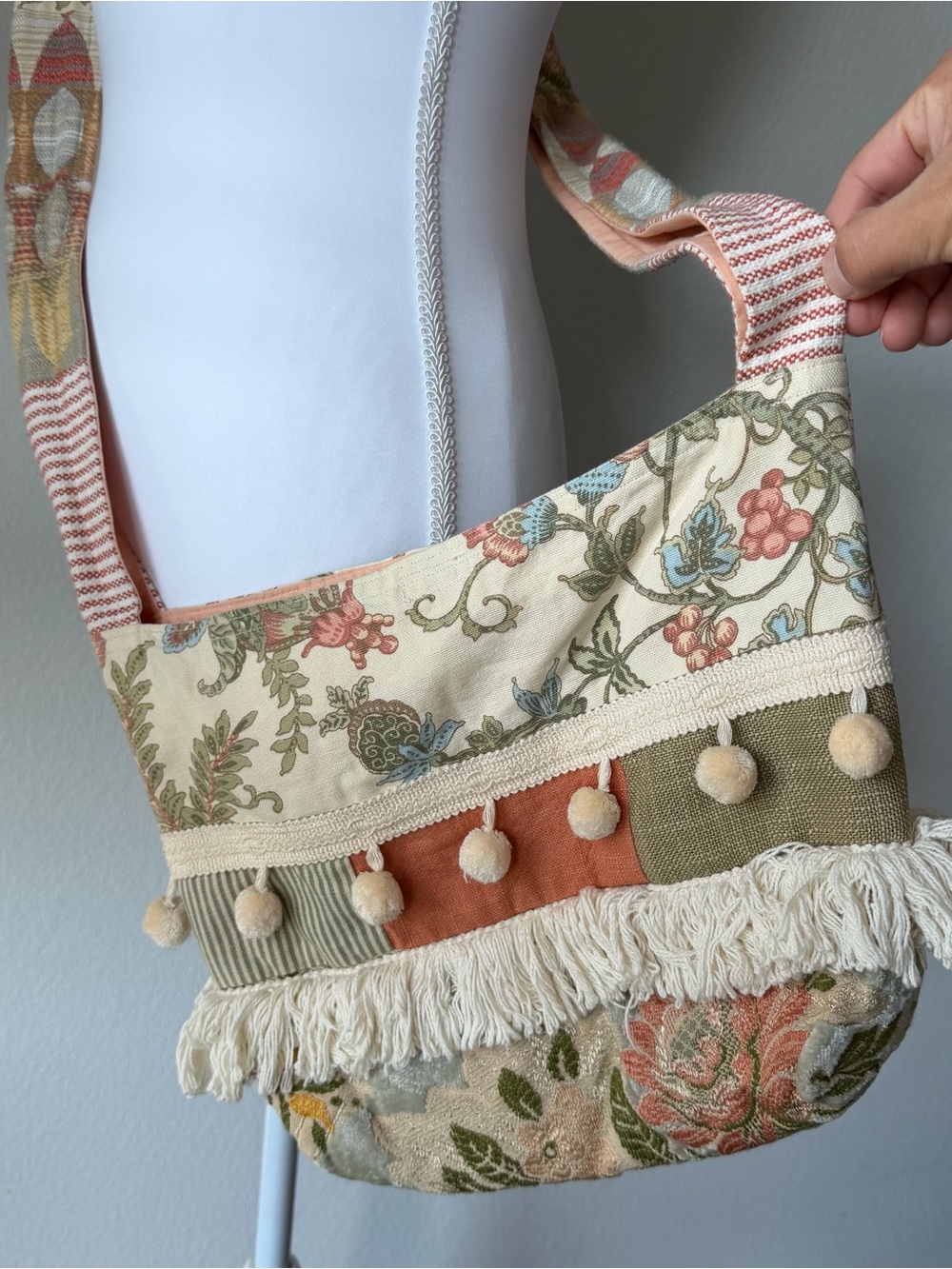 Boho Floral Fringe Crossbody Bag in Cream and Coral